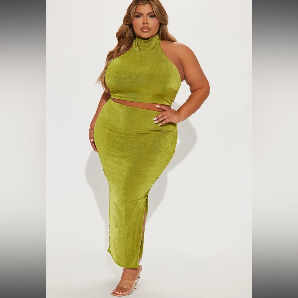 COPY - NWOT FASHION NOVA Same Girl Slinky Skirt Set - Picture 4 of 16